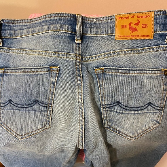 Kings of Indigo jeans, practically new! - Picture 4 of 8